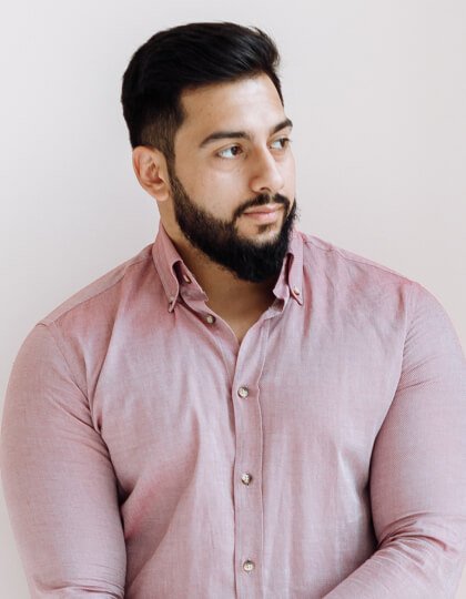 https://shadimubarak.ae/wp-content/uploads/2022/09/groom-s4.jpg