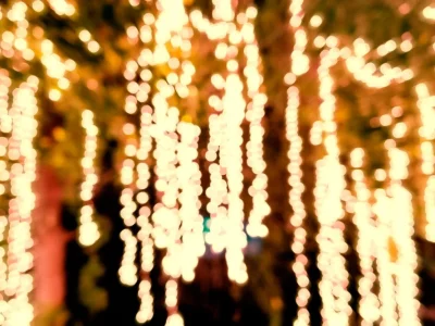 blurred-christmas-lights (1)